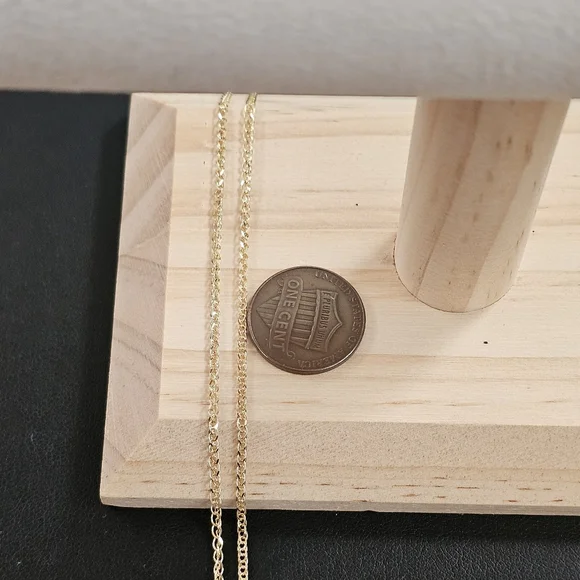 14k Gold Necklace 18 Inch